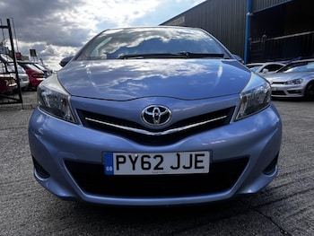 Used Toyota Yaris 2013 for sale - 75456167: Photo
