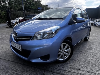 Used Toyota Yaris 2013 for sale - 75456167: Photo