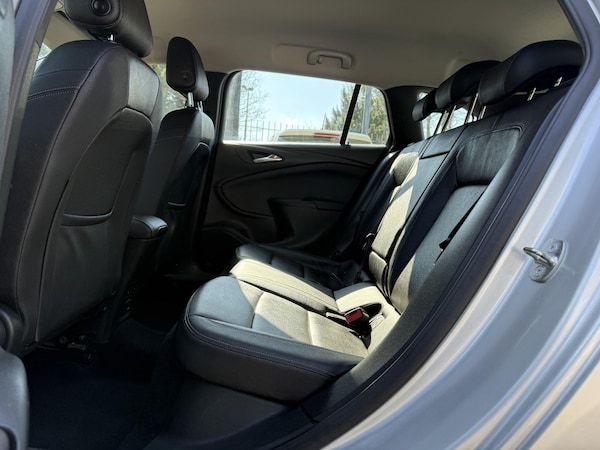 Used Vauxhall Astra 2018 for sale - 74235998: Photo 17