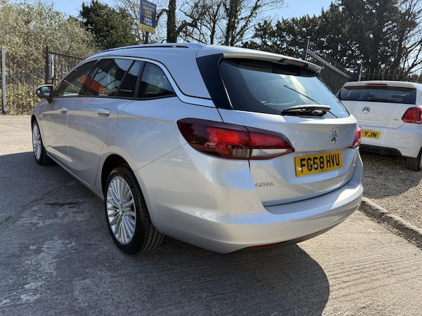 Used Vauxhall Astra 2018 for sale - 74235998: Photo 5