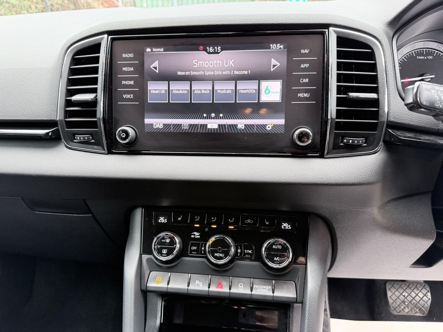 Used Skoda Karoq 2018 for sale - 77830021: Photo 11