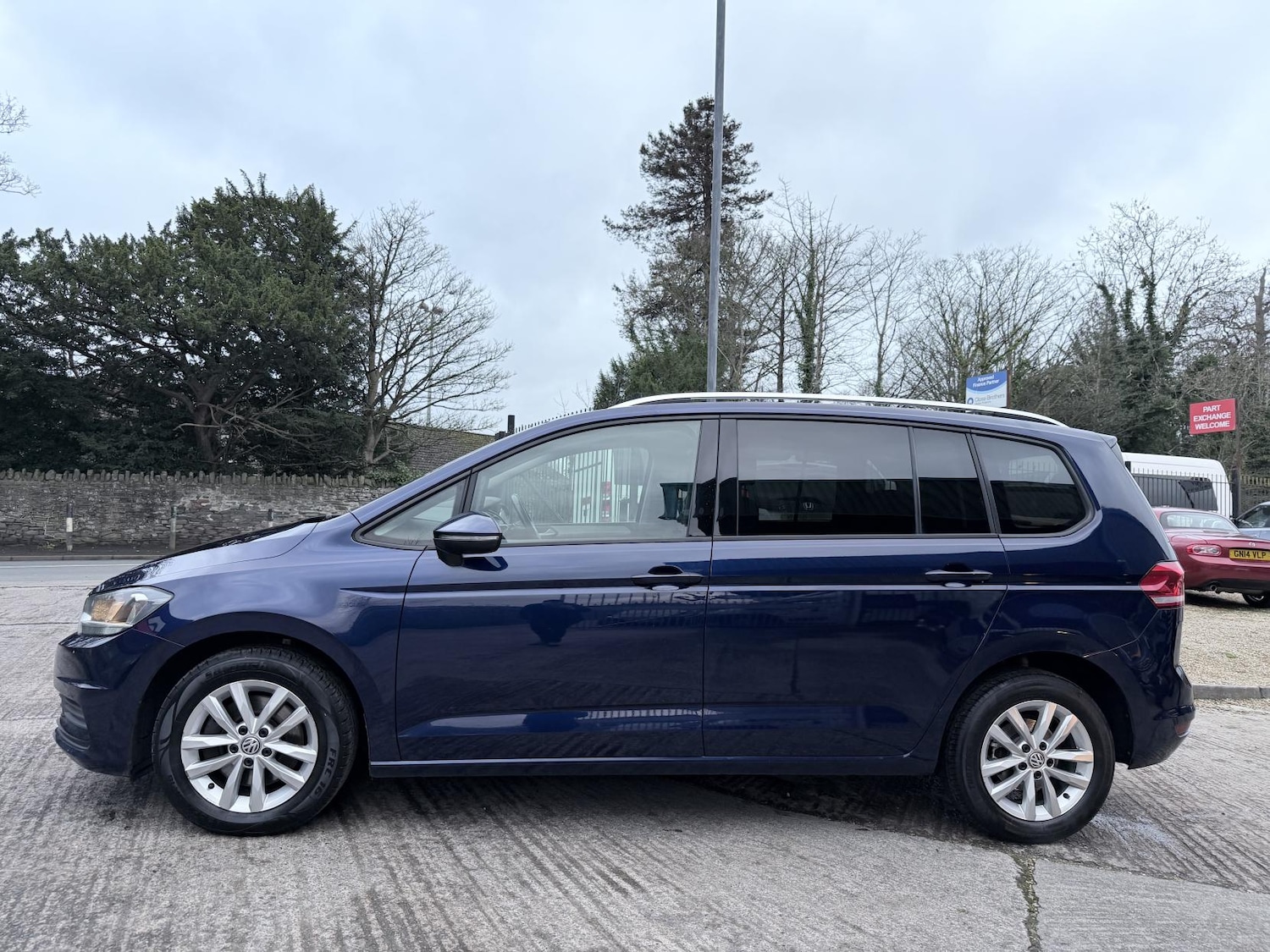 Used Volkswagen Touran 2018 for sale - 77391876: Photo 4