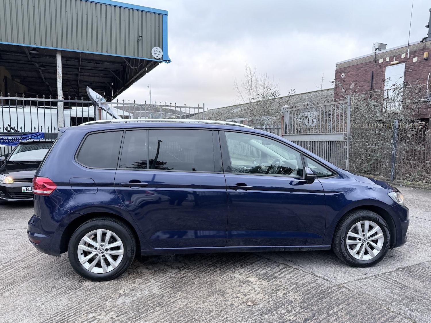 Used Volkswagen Touran 2018 for sale - 77391876: Photo 8