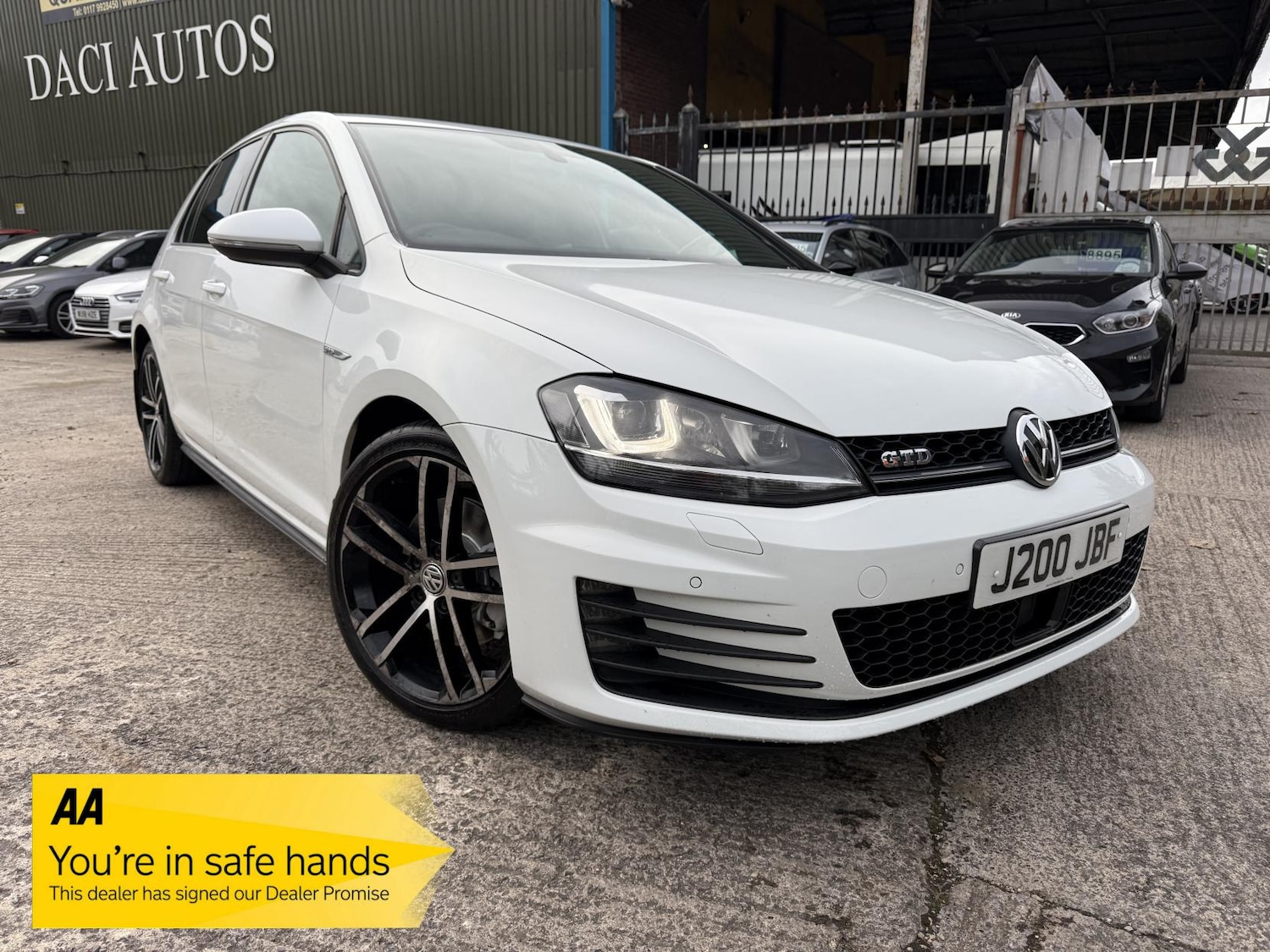 Used Volkswagen Golf 2014 for sale - 76415633: Photo 1