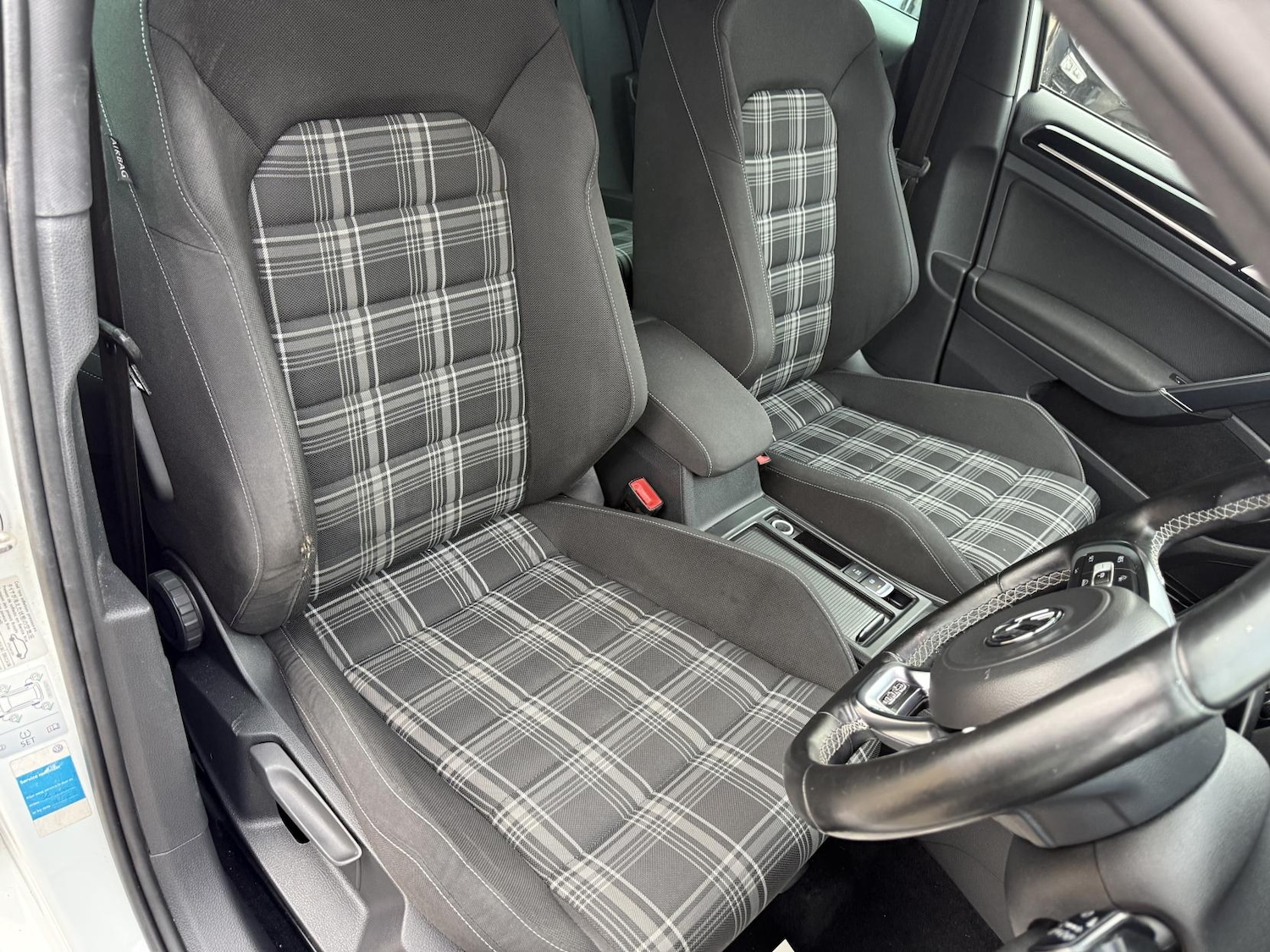 Used Volkswagen Golf 2014 for sale - 76415633: Photo 16