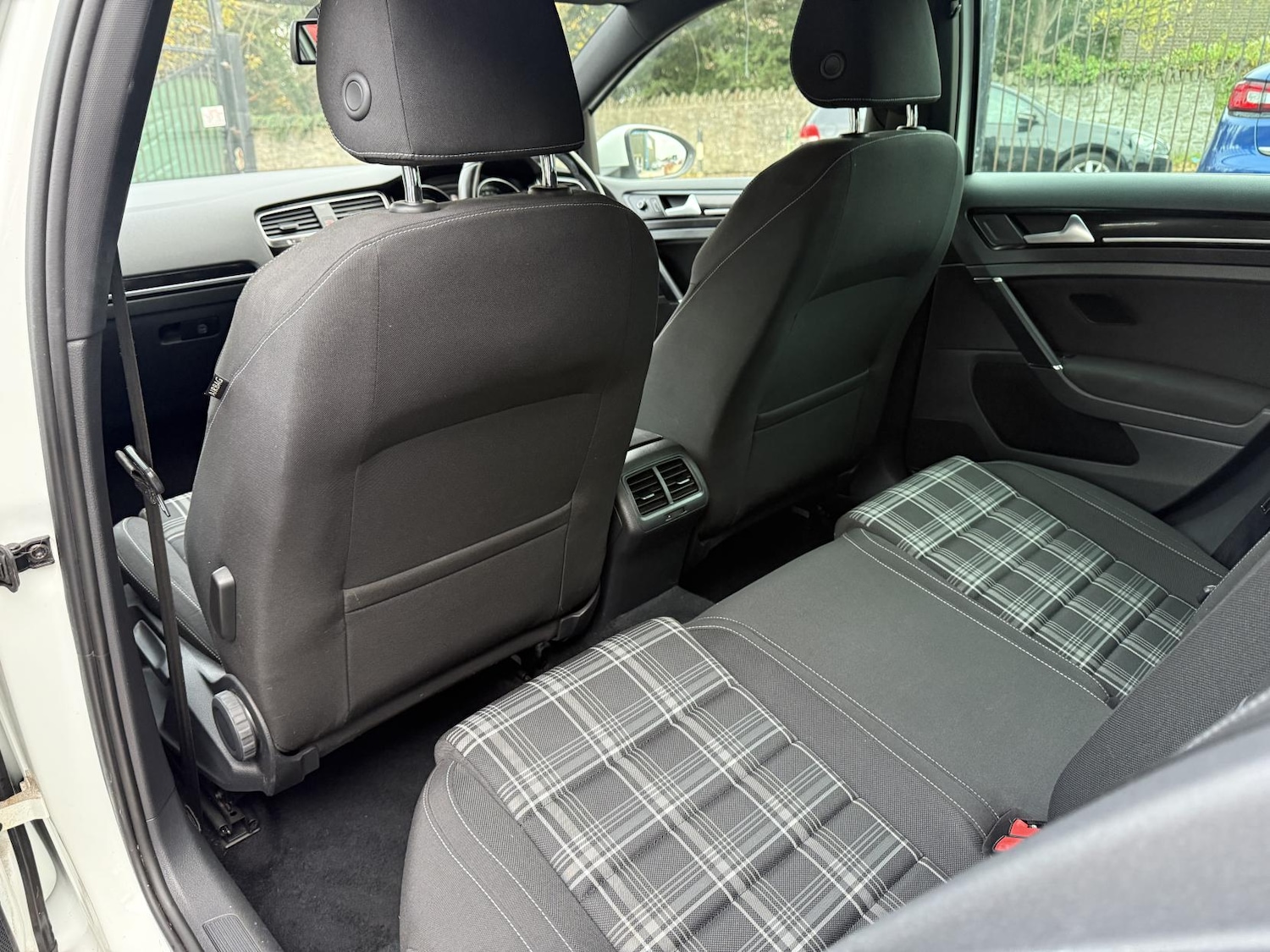 Used Volkswagen Golf 2014 for sale - 76415633: Photo 24