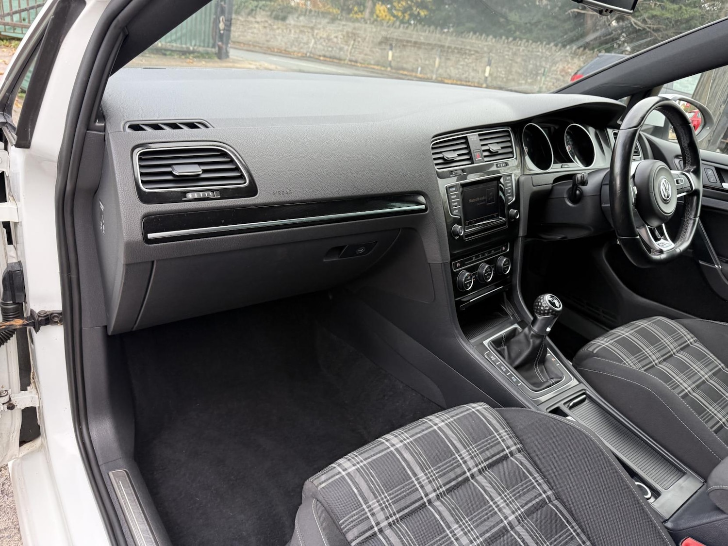 Used Volkswagen Golf 2014 for sale - 76415633: Photo 27