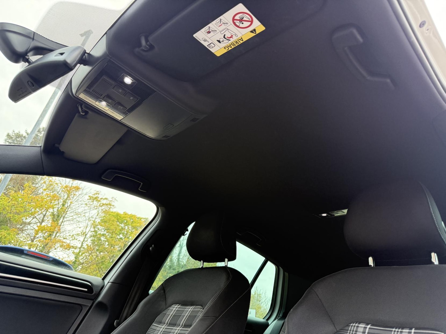 Used Volkswagen Golf 2014 for sale - 76415633: Photo 28