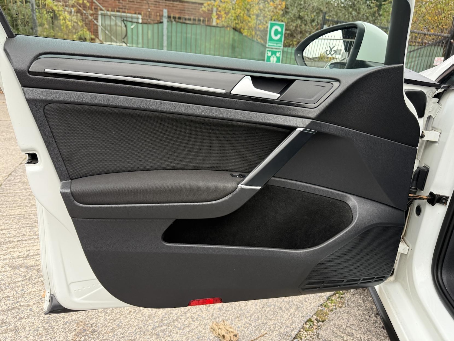 Used Volkswagen Golf 2014 for sale - 76415633: Photo 29