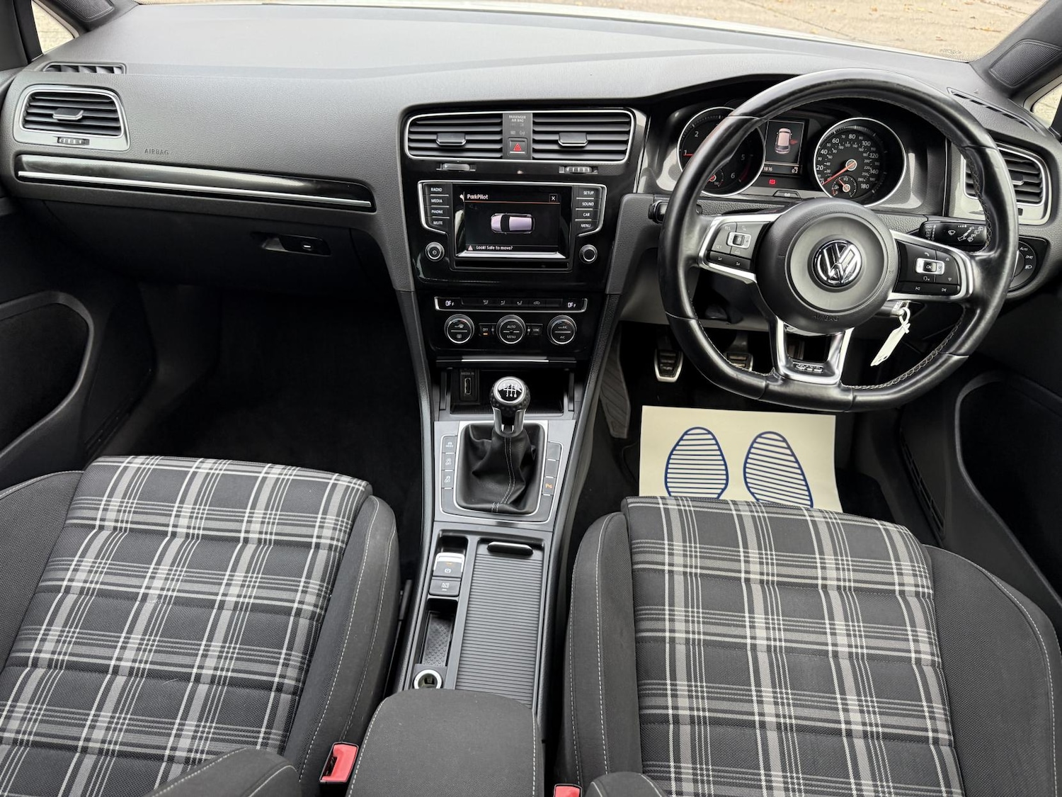 Used Volkswagen Golf 2014 for sale - 76415633: Photo 9