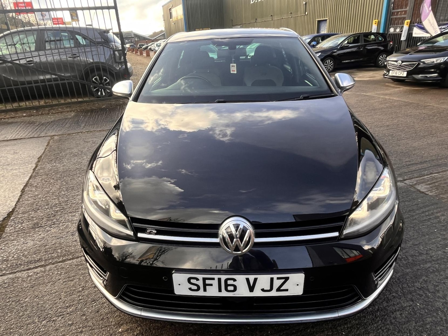 Used Volkswagen Golf 2016 for sale - 76964294: Photo 3