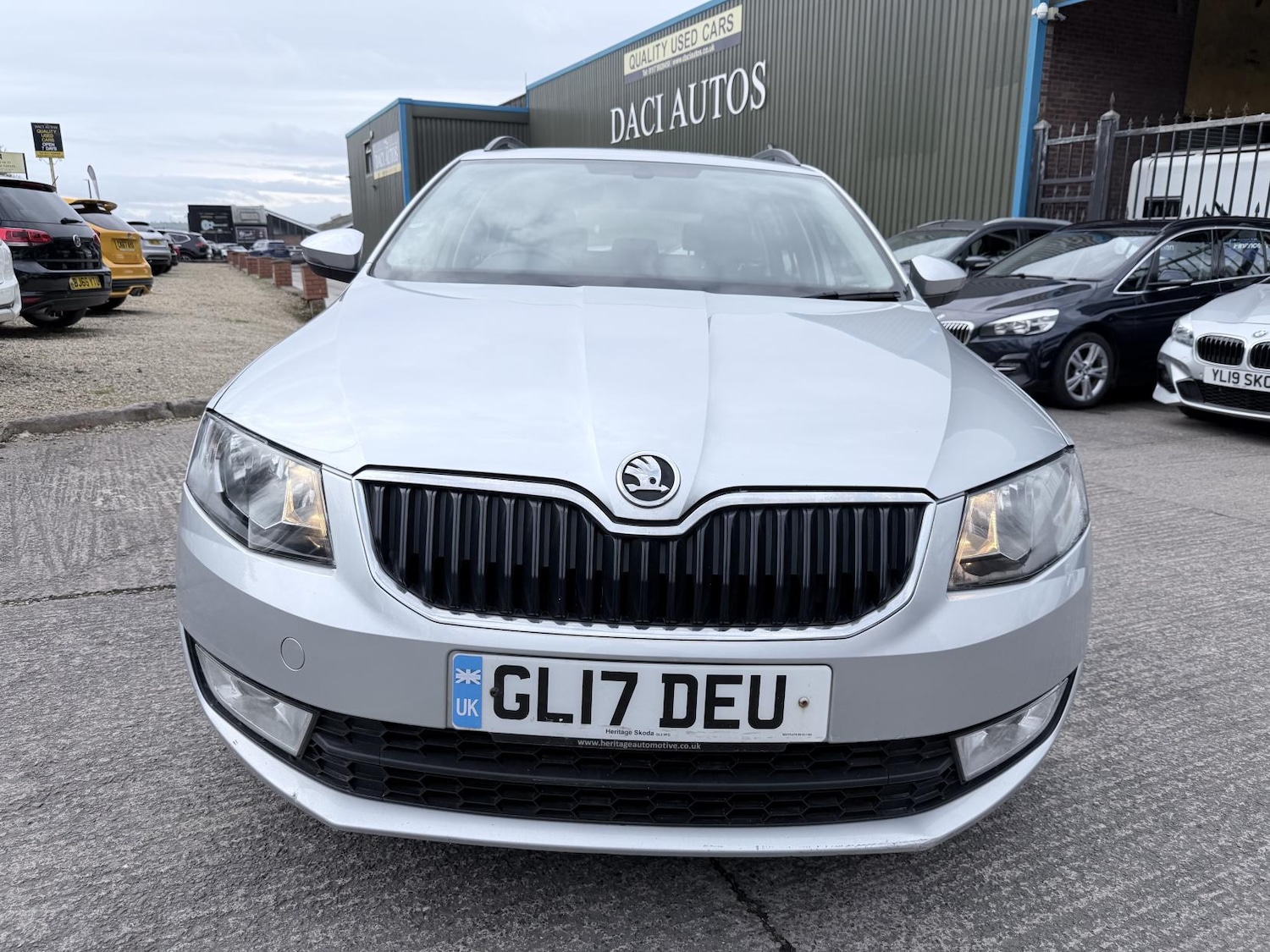 Used Skoda Octavia 2017 for sale - 77532305: Photo 2