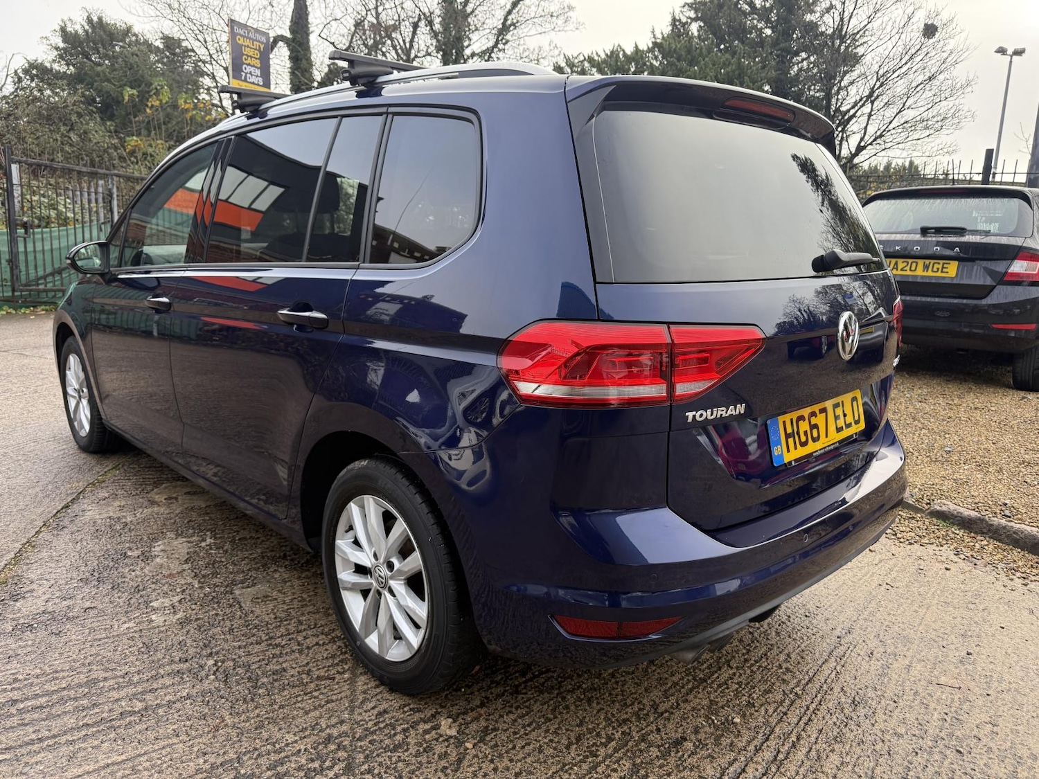 Used Volkswagen Touran 2017 for sale - 76590078: Photo 5