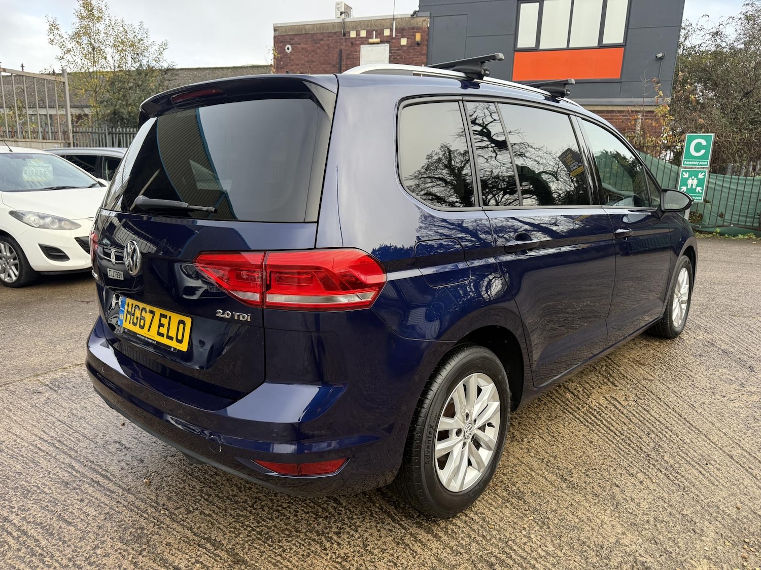 Used Volkswagen Touran 2017 for sale - 76590078: Photo 7