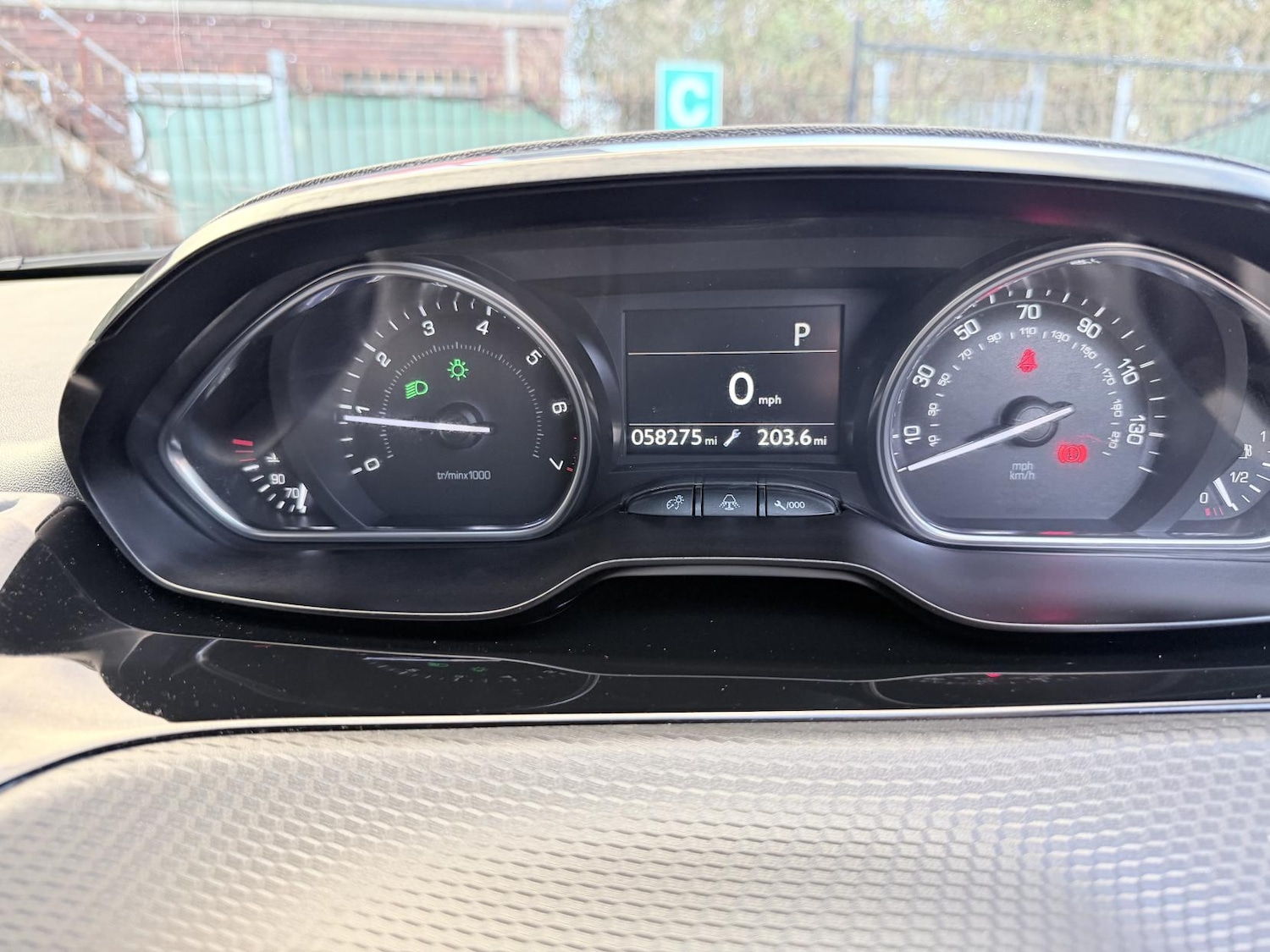 Used Peugeot 2008 2014 for sale - 77906969: Photo 18