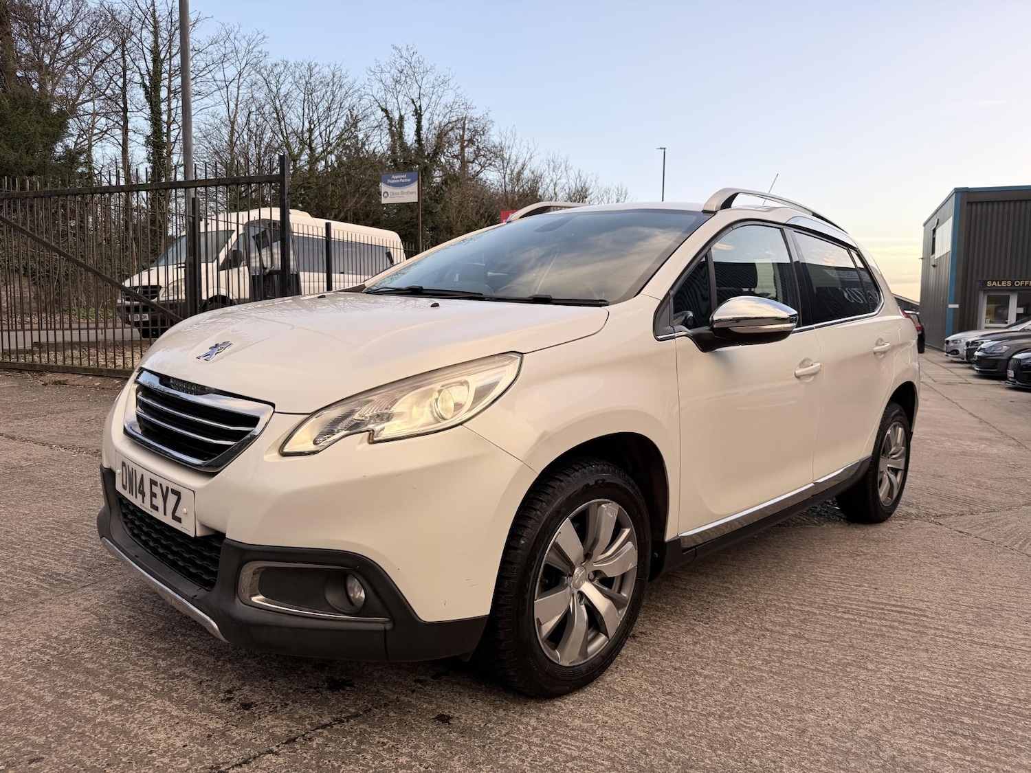 Used Peugeot 2008 2014 for sale - 77906969: Photo 3