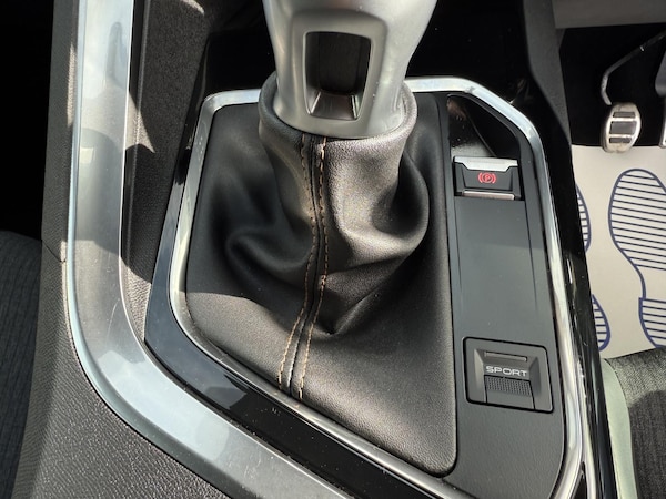 Used Peugeot 3008 2018 for sale - 76178200: Photo 12