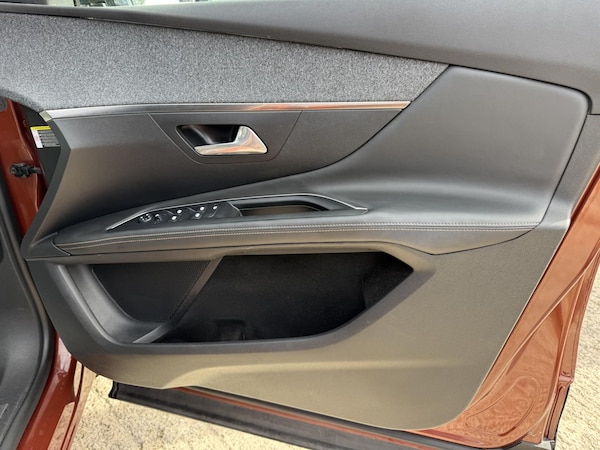 Used Peugeot 3008 2018 for sale - 76178200: Photo 16