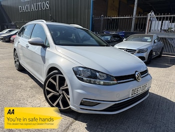 Volkswagen - Golf