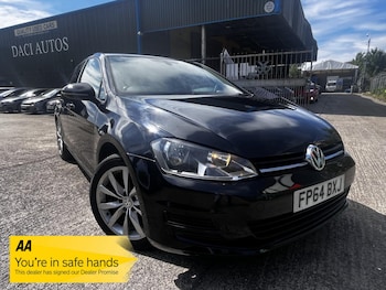 Used Volkswagen Golf 2015 for sale - 75997532: Photo