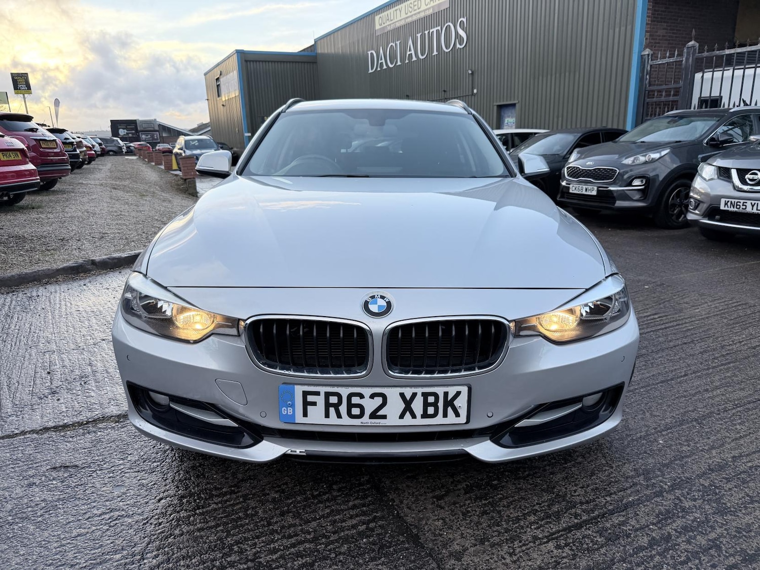 Used BMW 3 Series 2012 for sale - 77235619: Photo 2