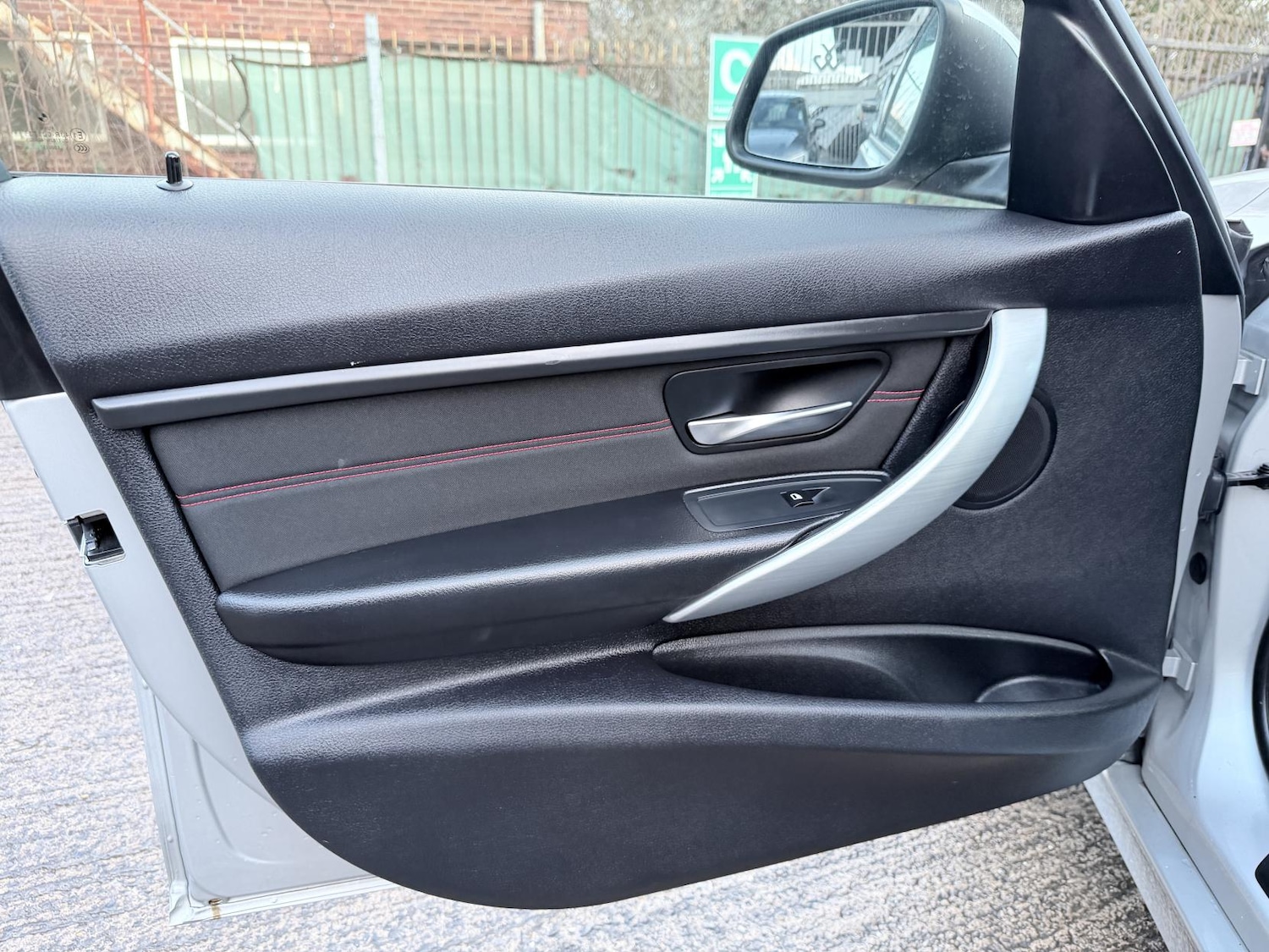 Used BMW 3 Series 2012 for sale - 77235619: Photo 26