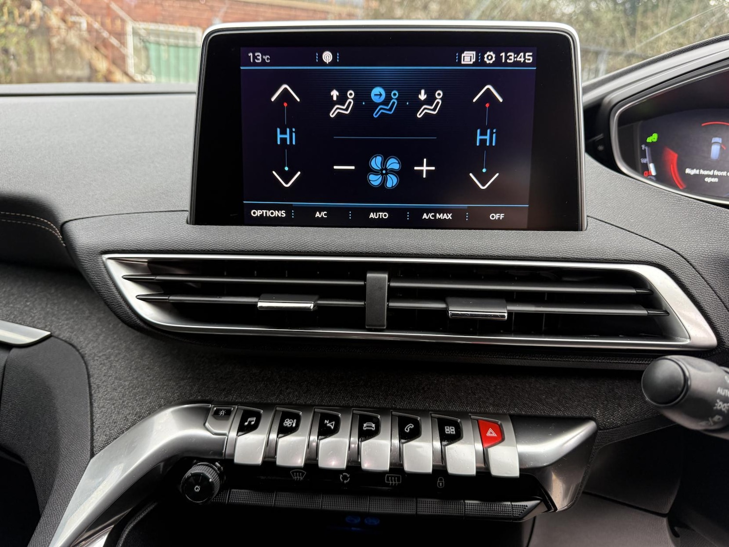 Used Peugeot 3008 2017 for sale - 76855524: Photo 12