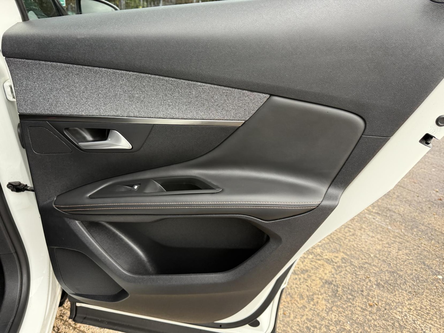 Used Peugeot 3008 2017 for sale - 76855524: Photo 18