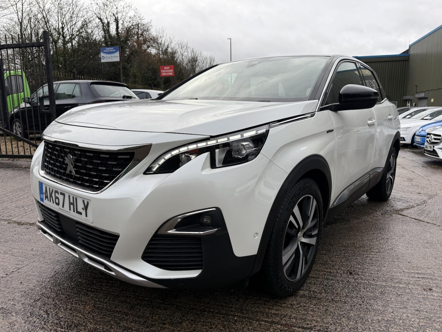 Used Peugeot 3008 2017 for sale - 76855524: Photo 3