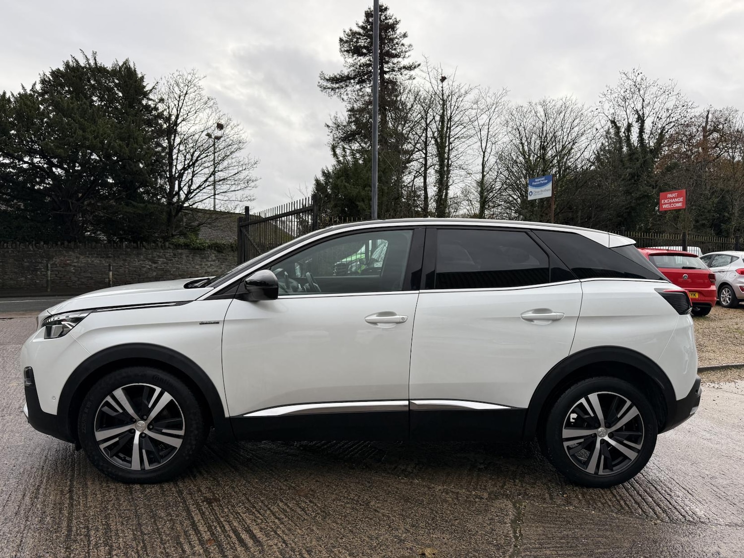 Used Peugeot 3008 2017 for sale - 76855524: Photo 4