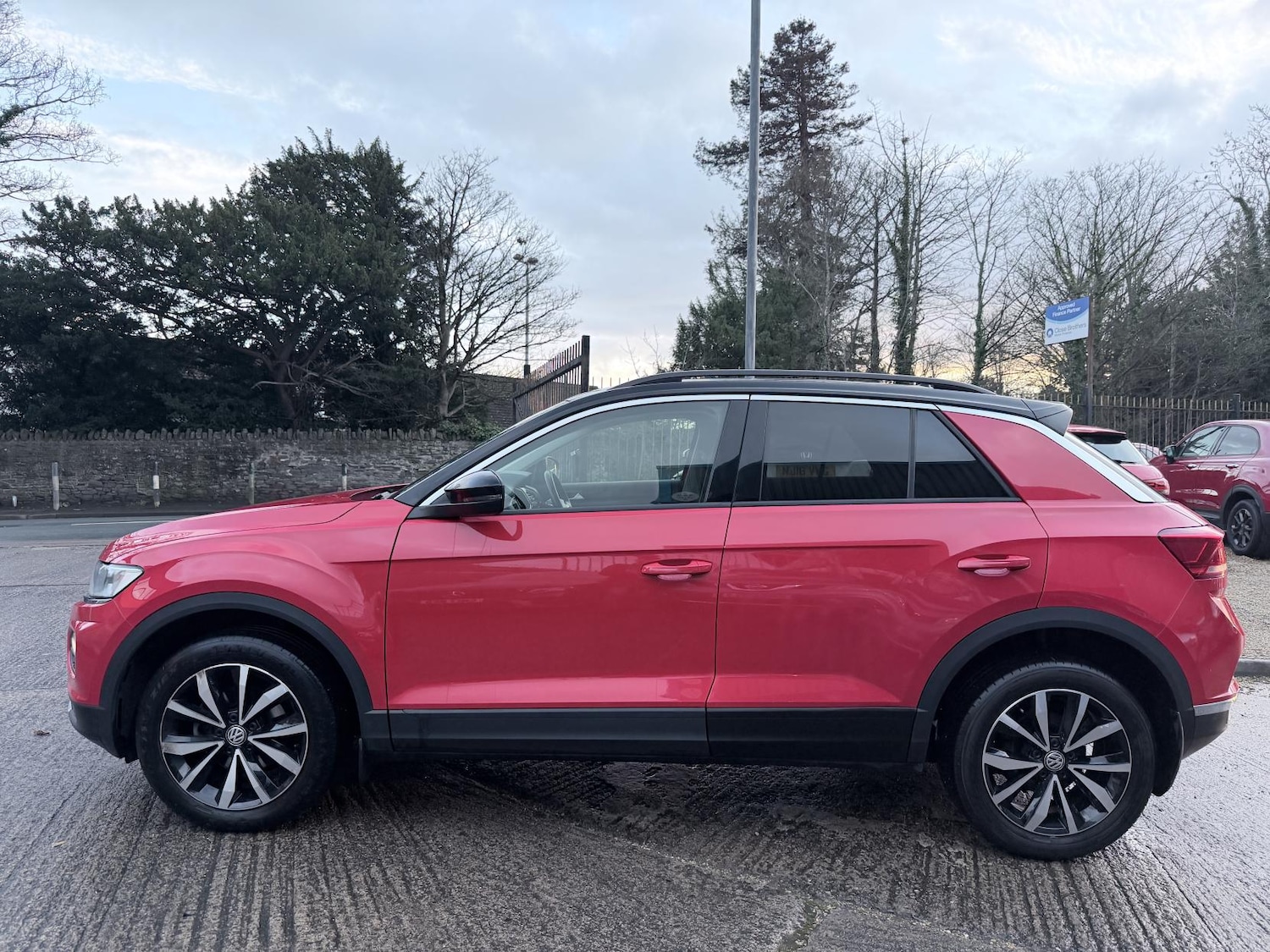 Used Volkswagen T-Roc 2019 for sale - 77173548: Photo 4