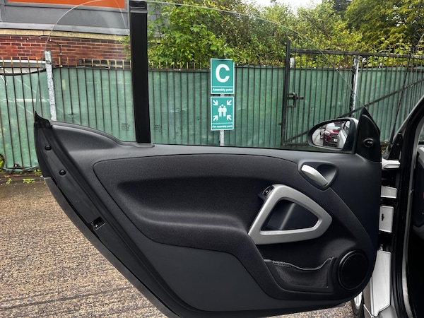 Used smart fortwo 2011 for sale - 74941579: Photo 21