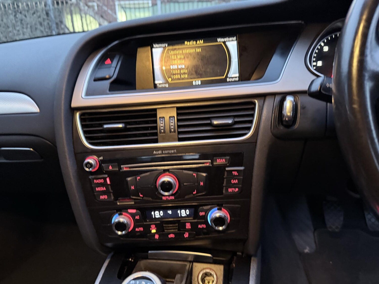 Used Audi A4 2012 for sale - 77483082: Photo 13