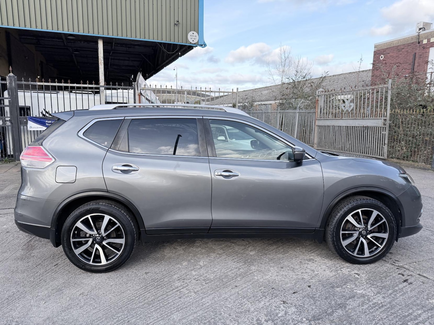 Used Nissan X-Trail 2015 for sale - 77071250: Photo 8