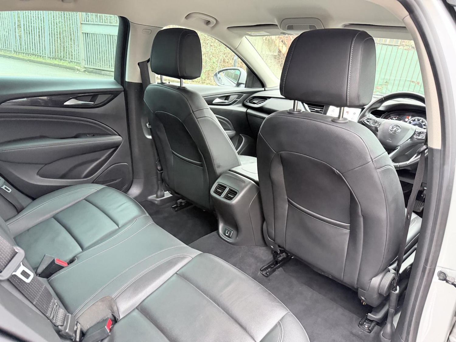 Used Vauxhall Insignia 2017 for sale - 77592391: Photo 12