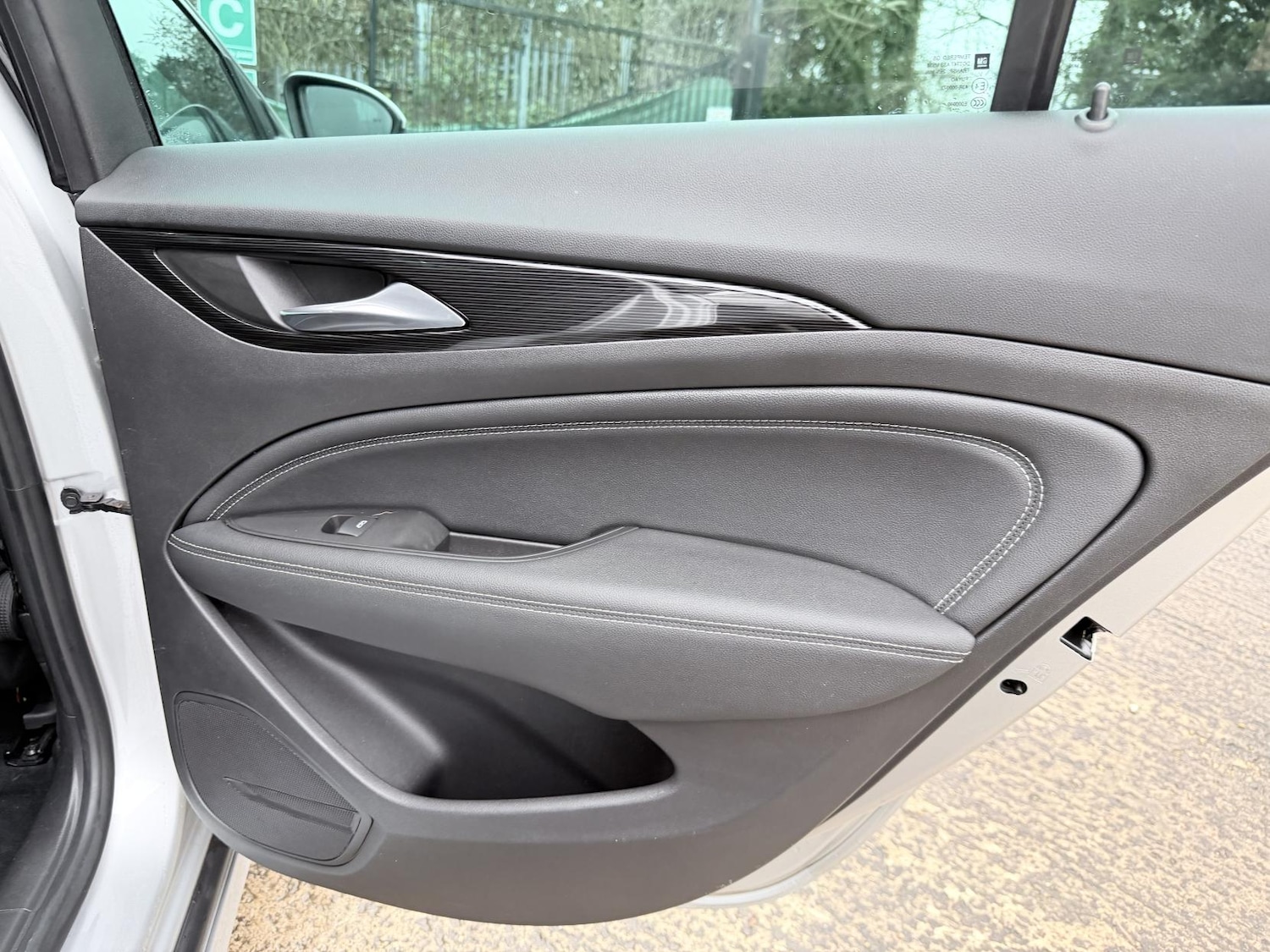 Used Vauxhall Insignia 2017 for sale - 77592391: Photo 13