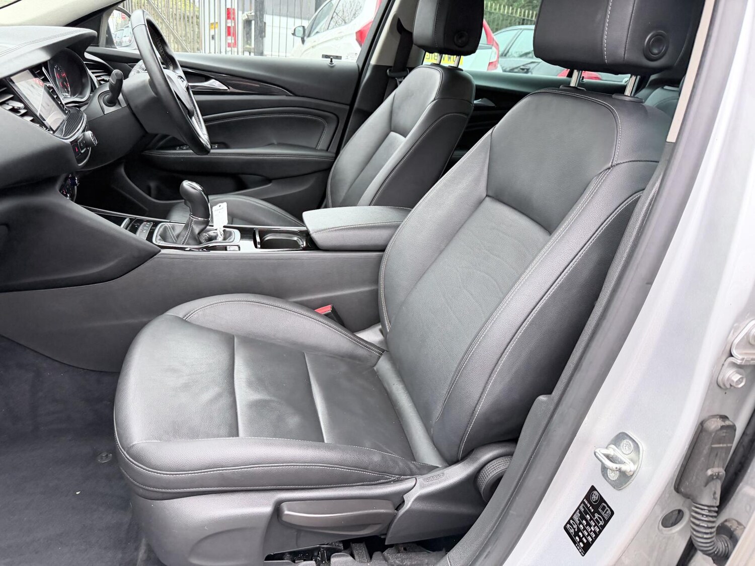 Used Vauxhall Insignia 2017 for sale - 77592391: Photo 18