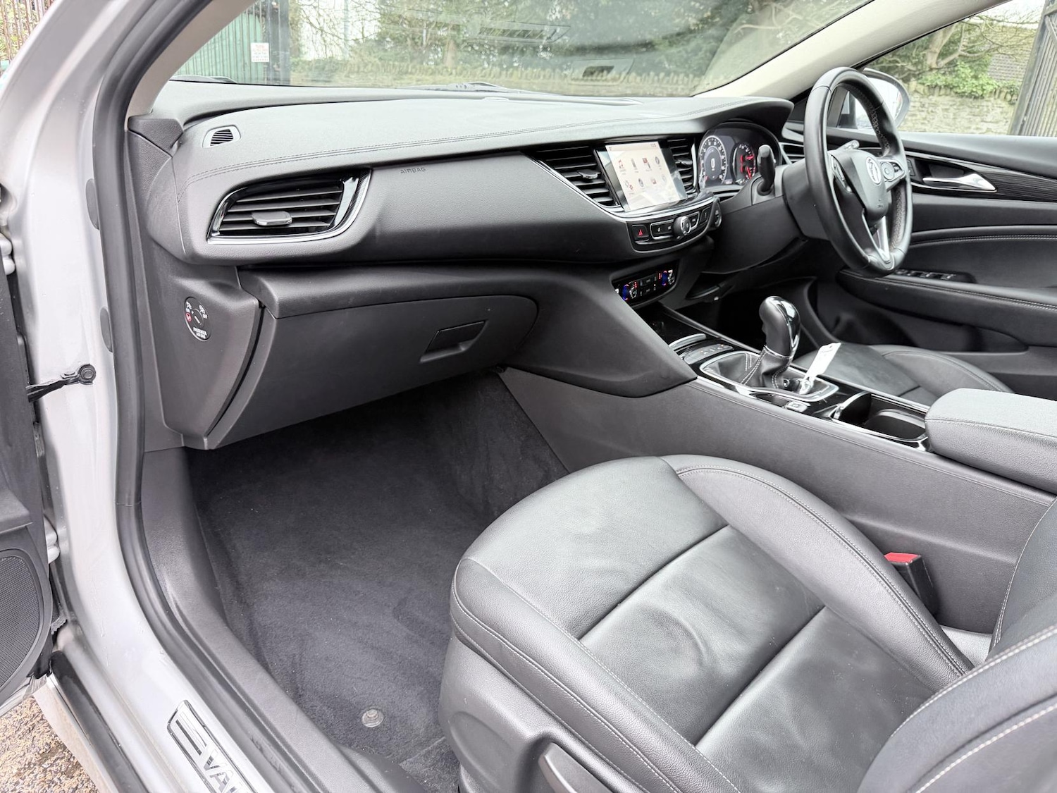 Used Vauxhall Insignia 2017 for sale - 77592391: Photo 19