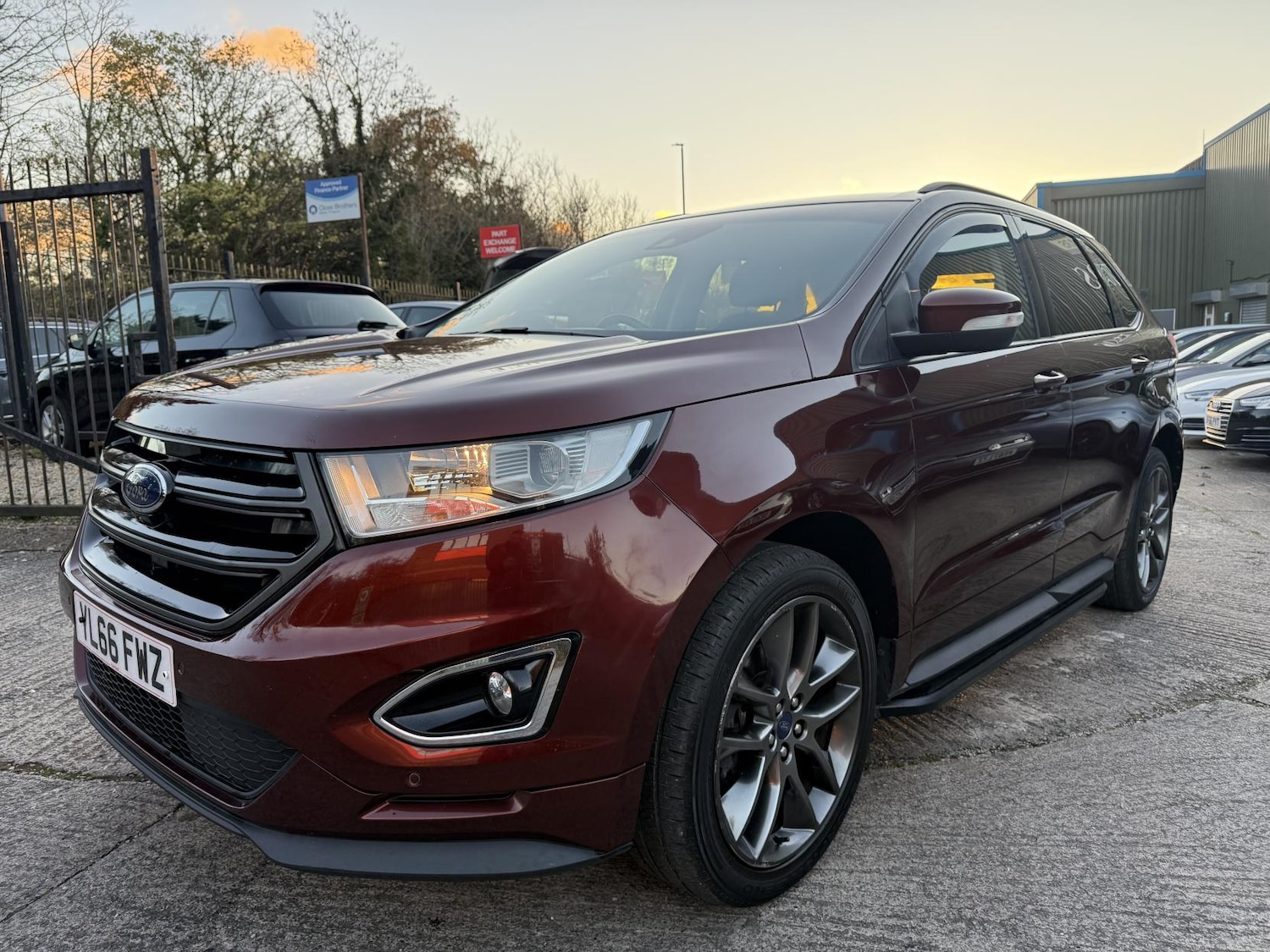 Used Ford Edge 2017 for sale - 76637628: Photo 2