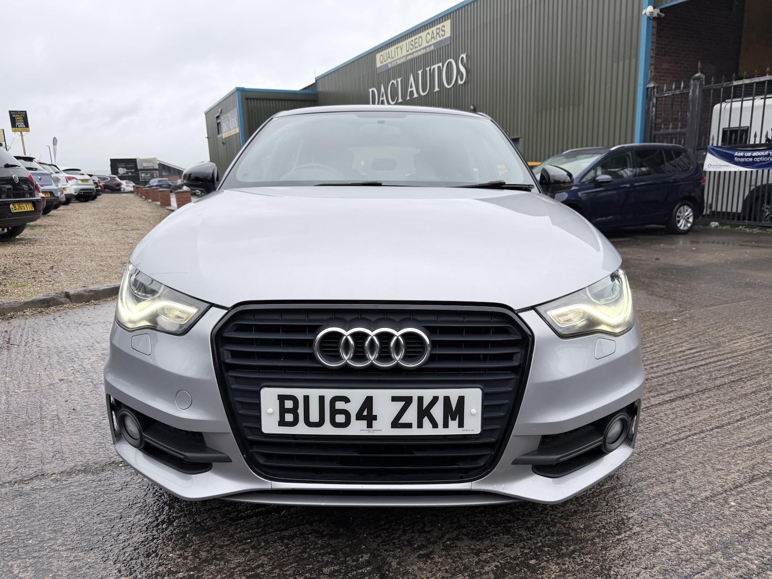 Used Audi A1 2014 for sale - 77453776: Photo 2