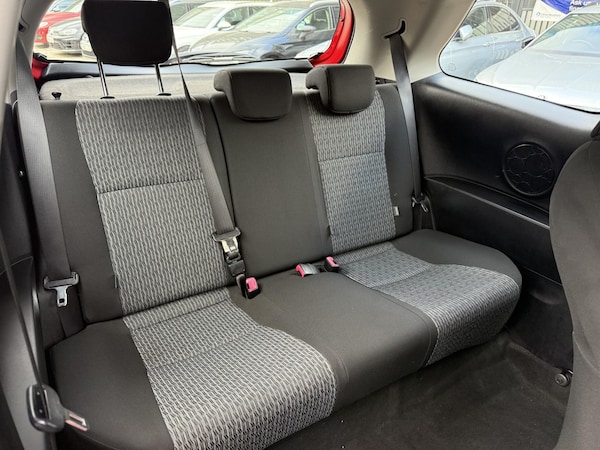 Used Toyota Yaris 2013 for sale - 76290599: Photo 15