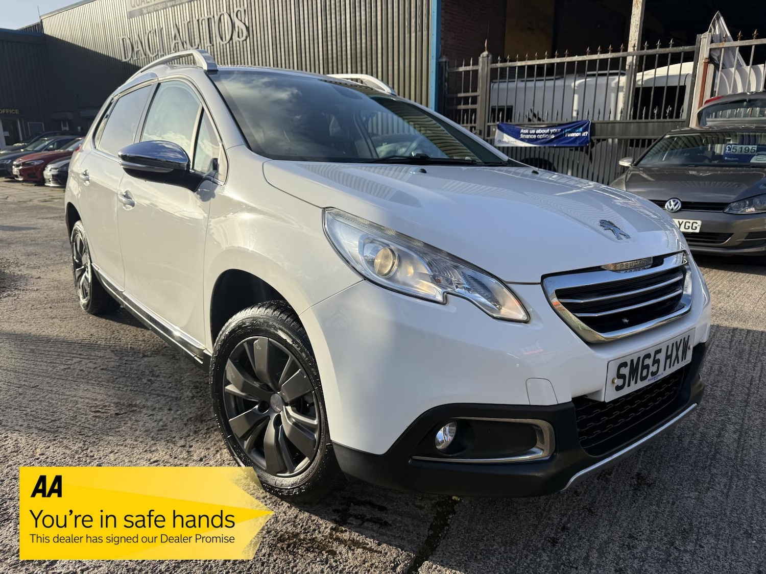 Used Peugeot 2008 2015 for sale - 76688475: Photo 1