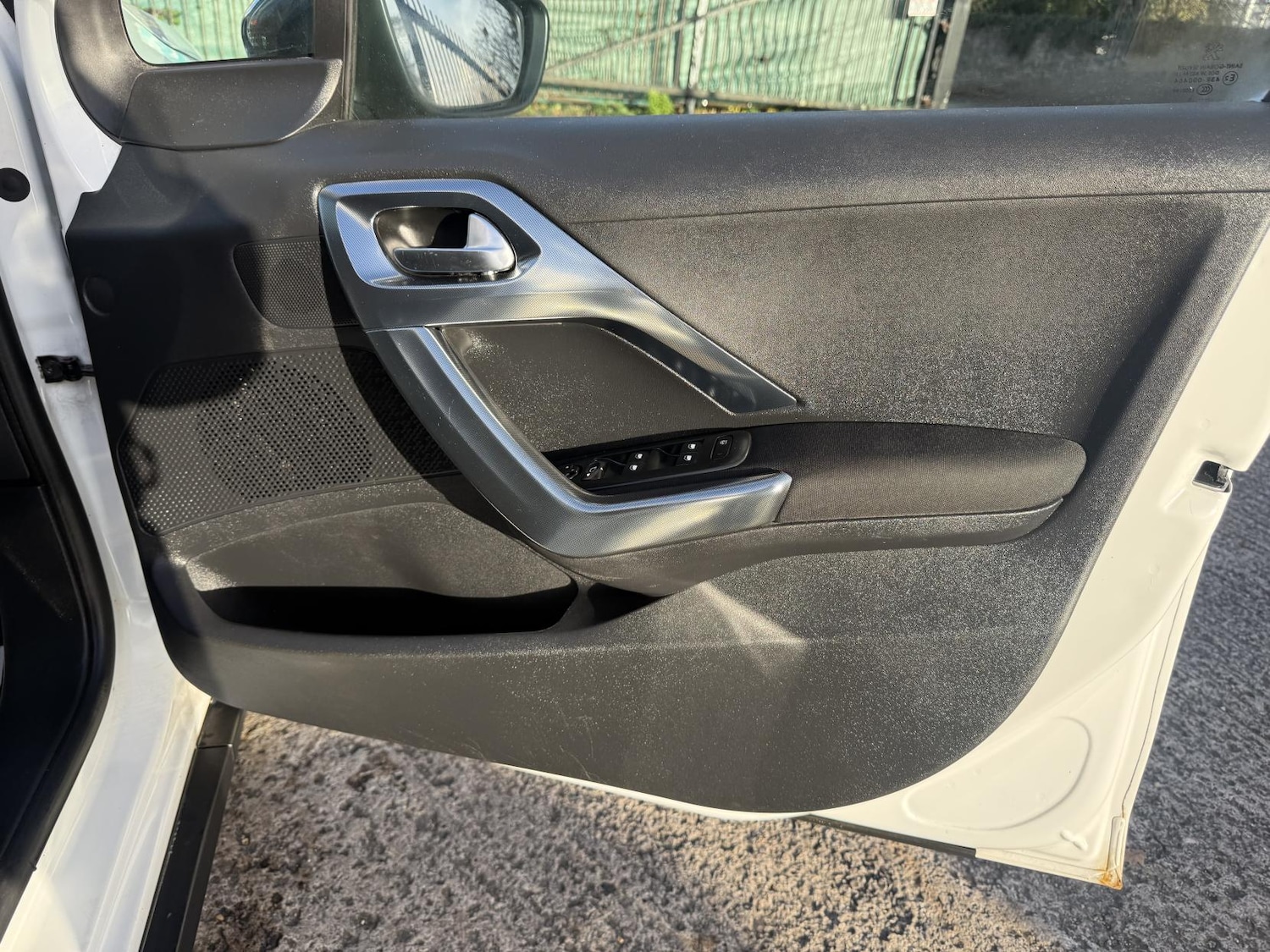 Used Peugeot 2008 2015 for sale - 76688475: Photo 14