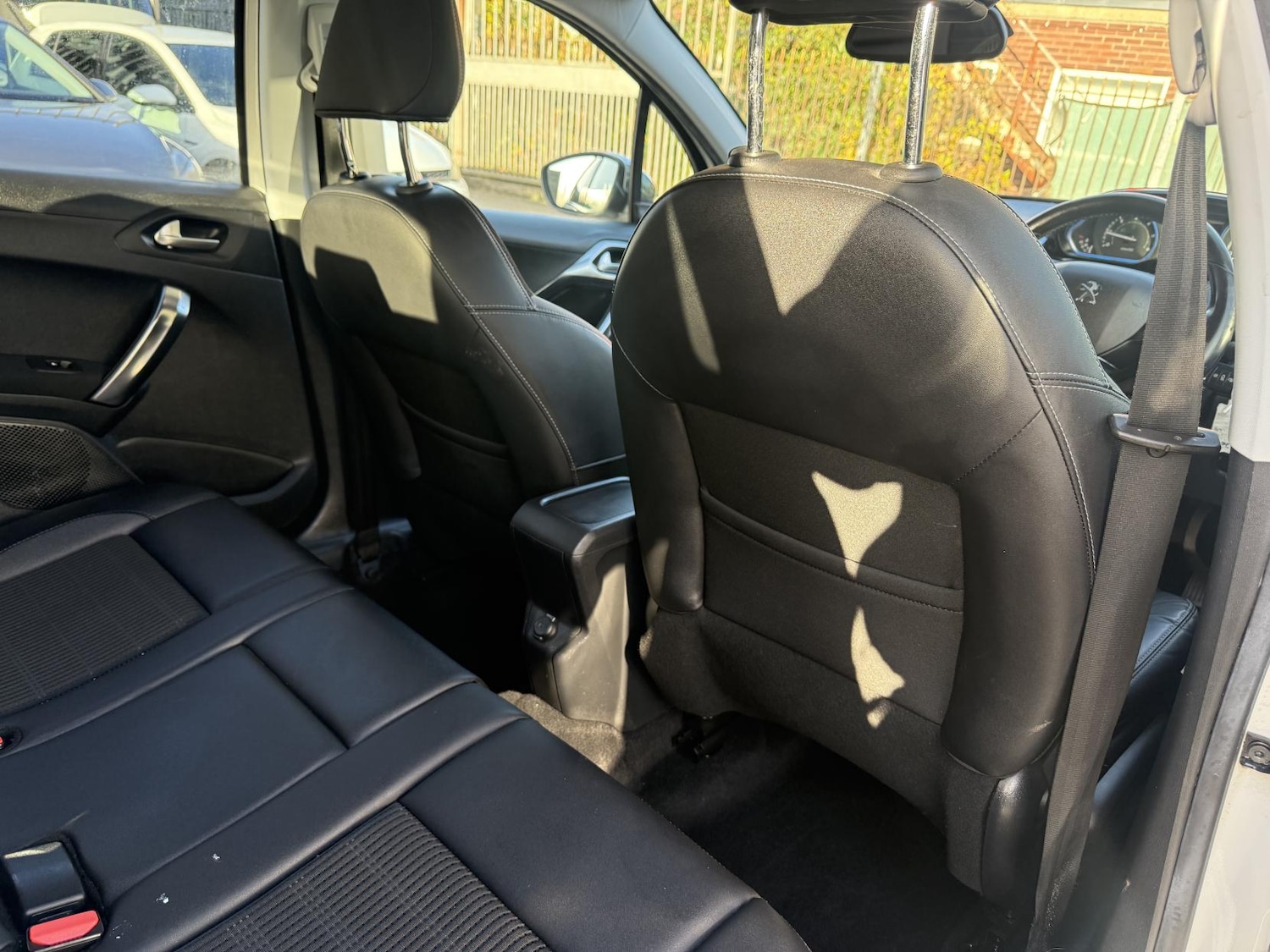 Used Peugeot 2008 2015 for sale - 76688475: Photo 16