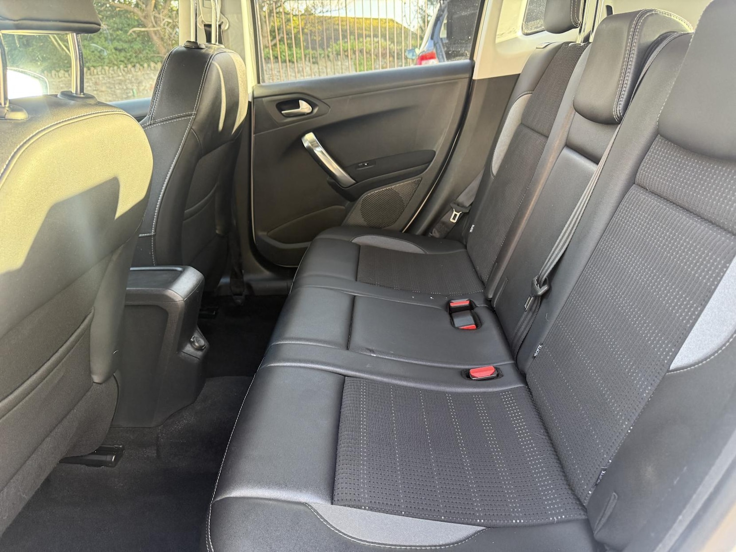 Used Peugeot 2008 2015 for sale - 76688475: Photo 20