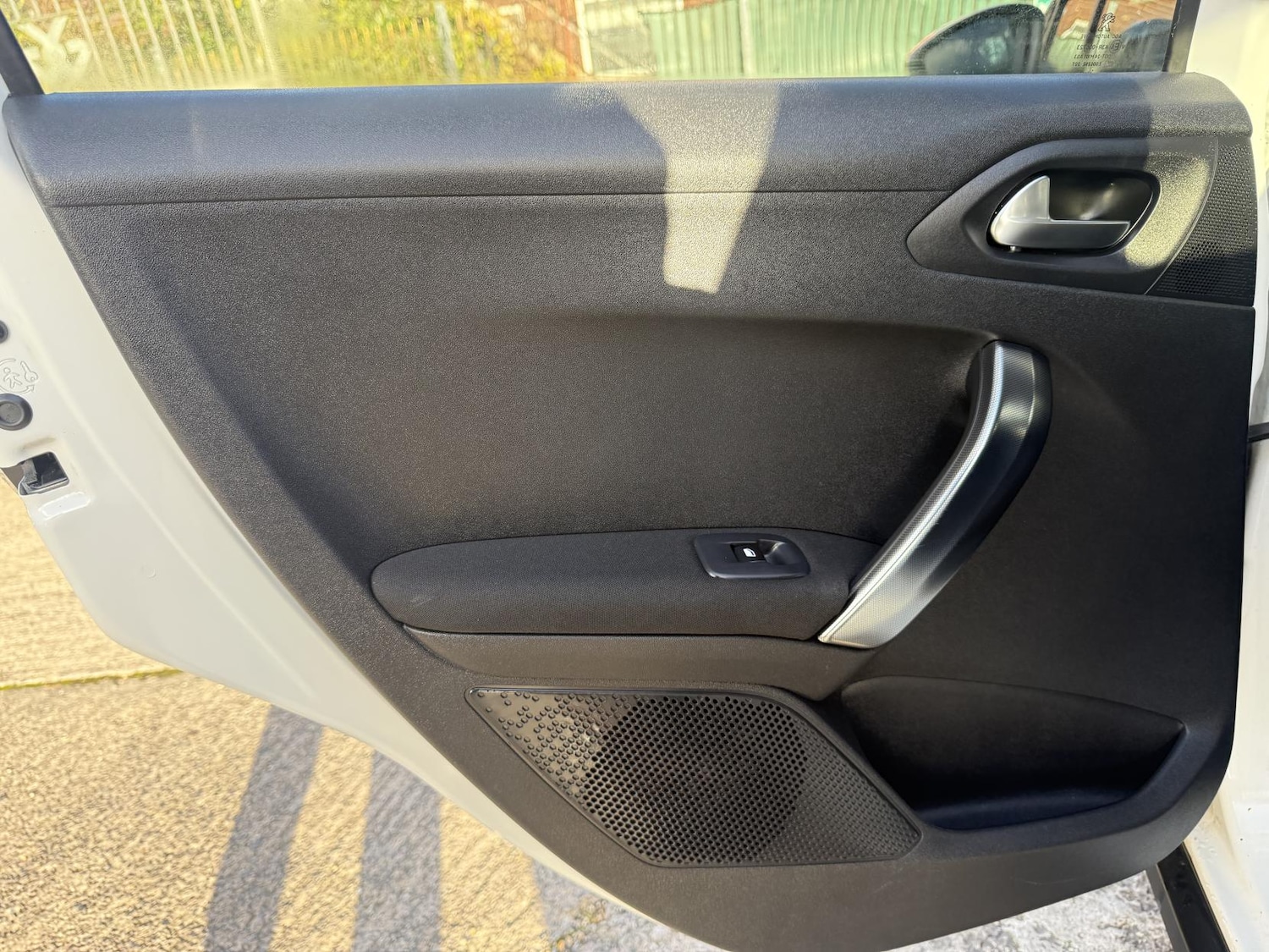 Used Peugeot 2008 2015 for sale - 76688475: Photo 21