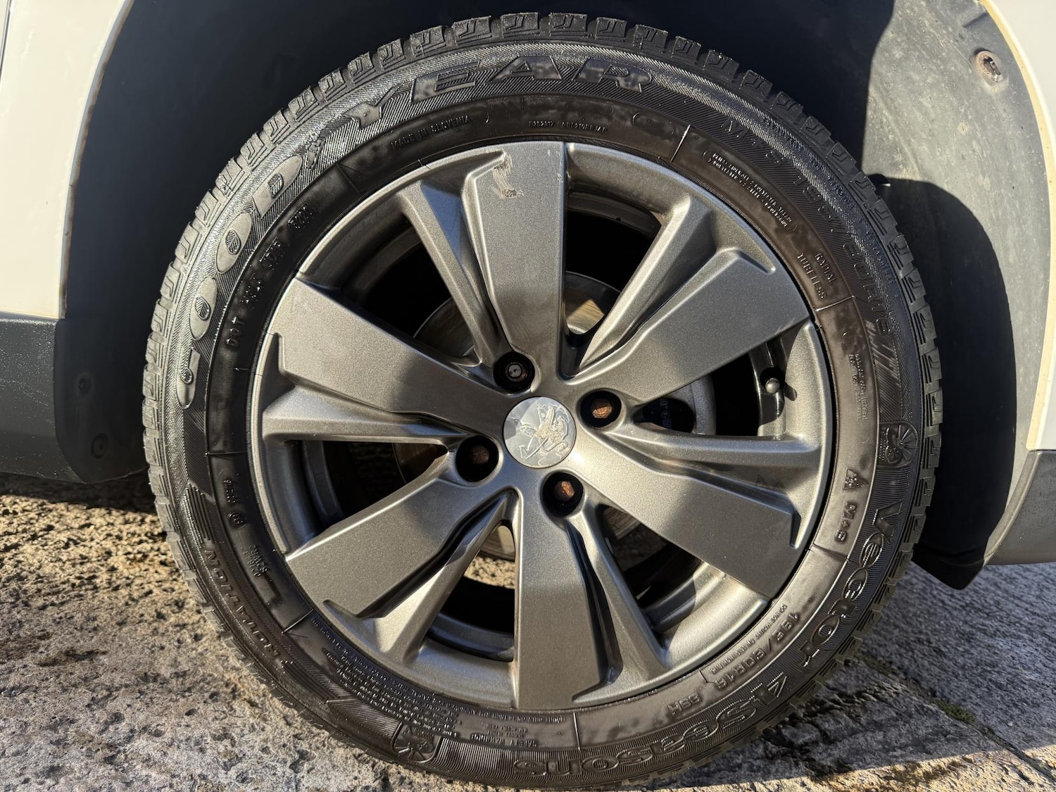 Used Peugeot 2008 2015 for sale - 76688475: Photo 28