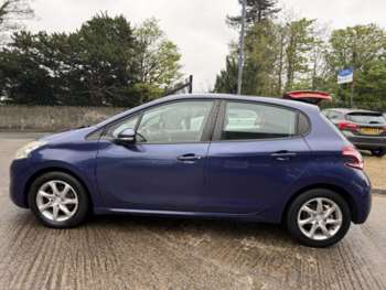 Used Peugeot 208 2013 for sale - 74417857: Photo