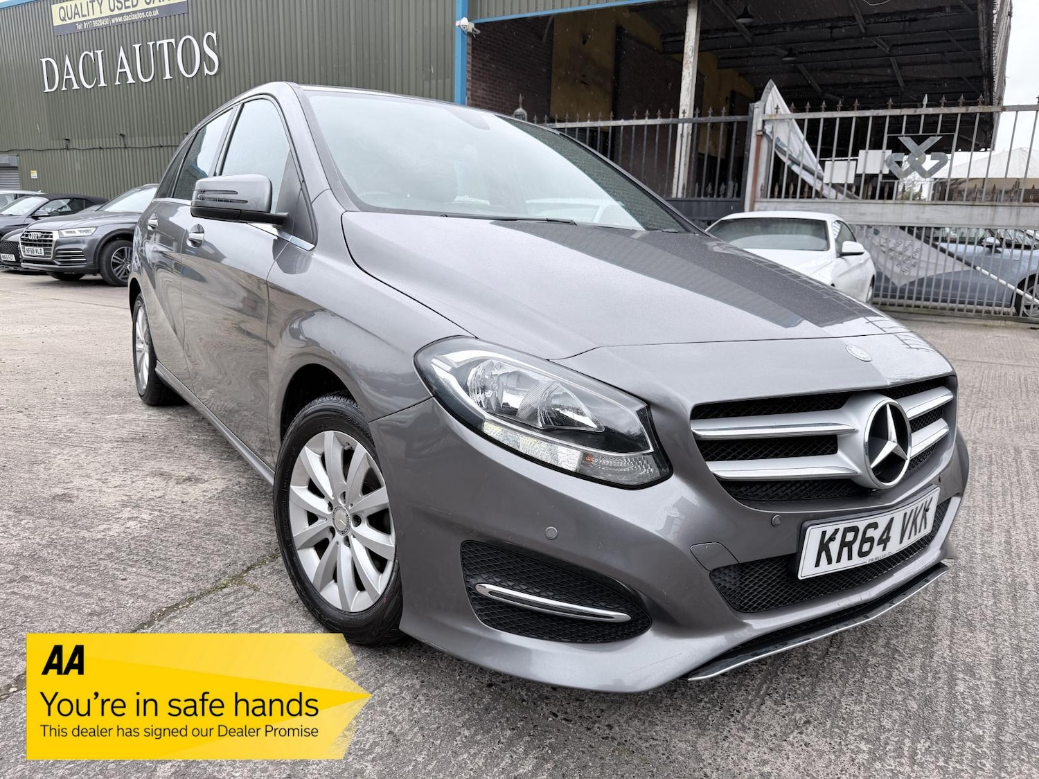 Used Mercedes-Benz B Class 2015 for sale - 78133885: Photo 1