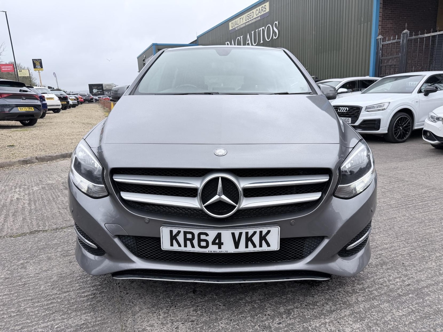 Used Mercedes-Benz B Class 2015 for sale - 78133885: Photo 2